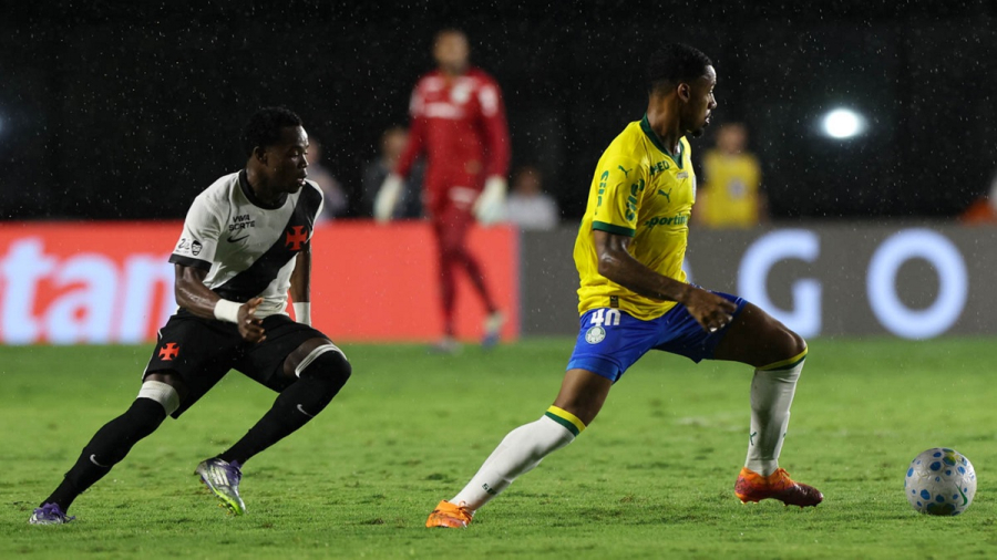 Derrota do Flamengo permite ao Palmeiras ampliar liderança