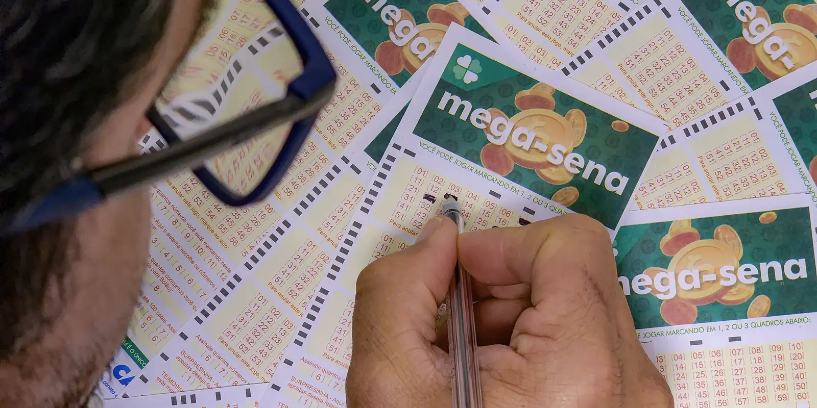 Mega-Sena não tem acertador e prêmio sobe