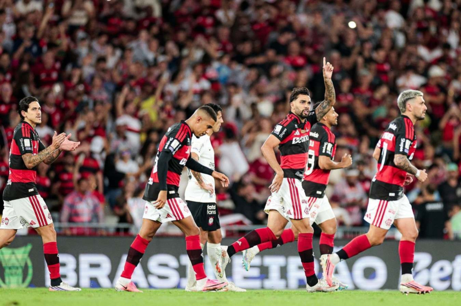 Flamengo retoma 1º lugar na tabela do Brasileirão