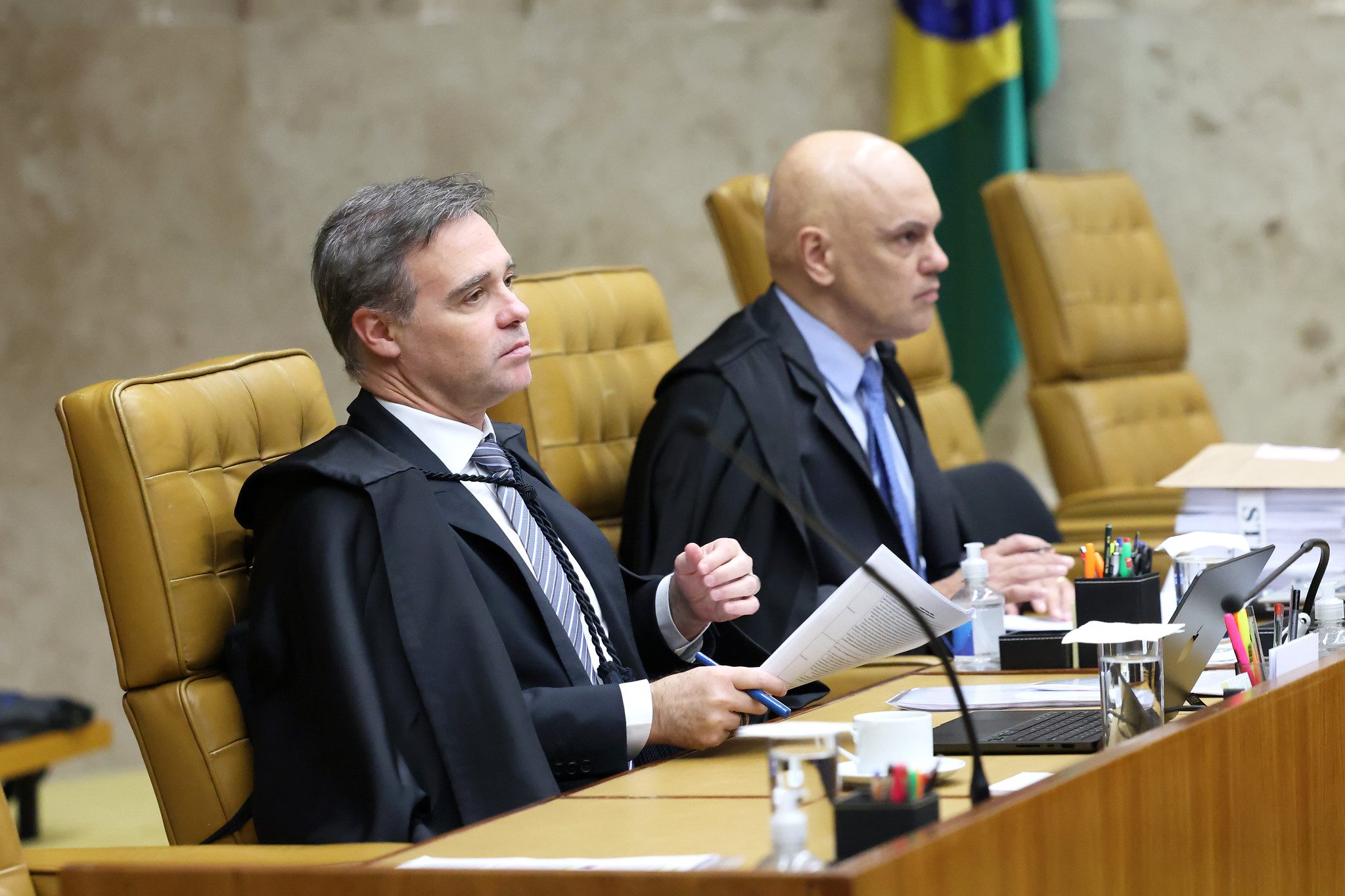 ‘Farsa incriminatória’ e nova investida contra Mendonça: embates começam antes da sessão