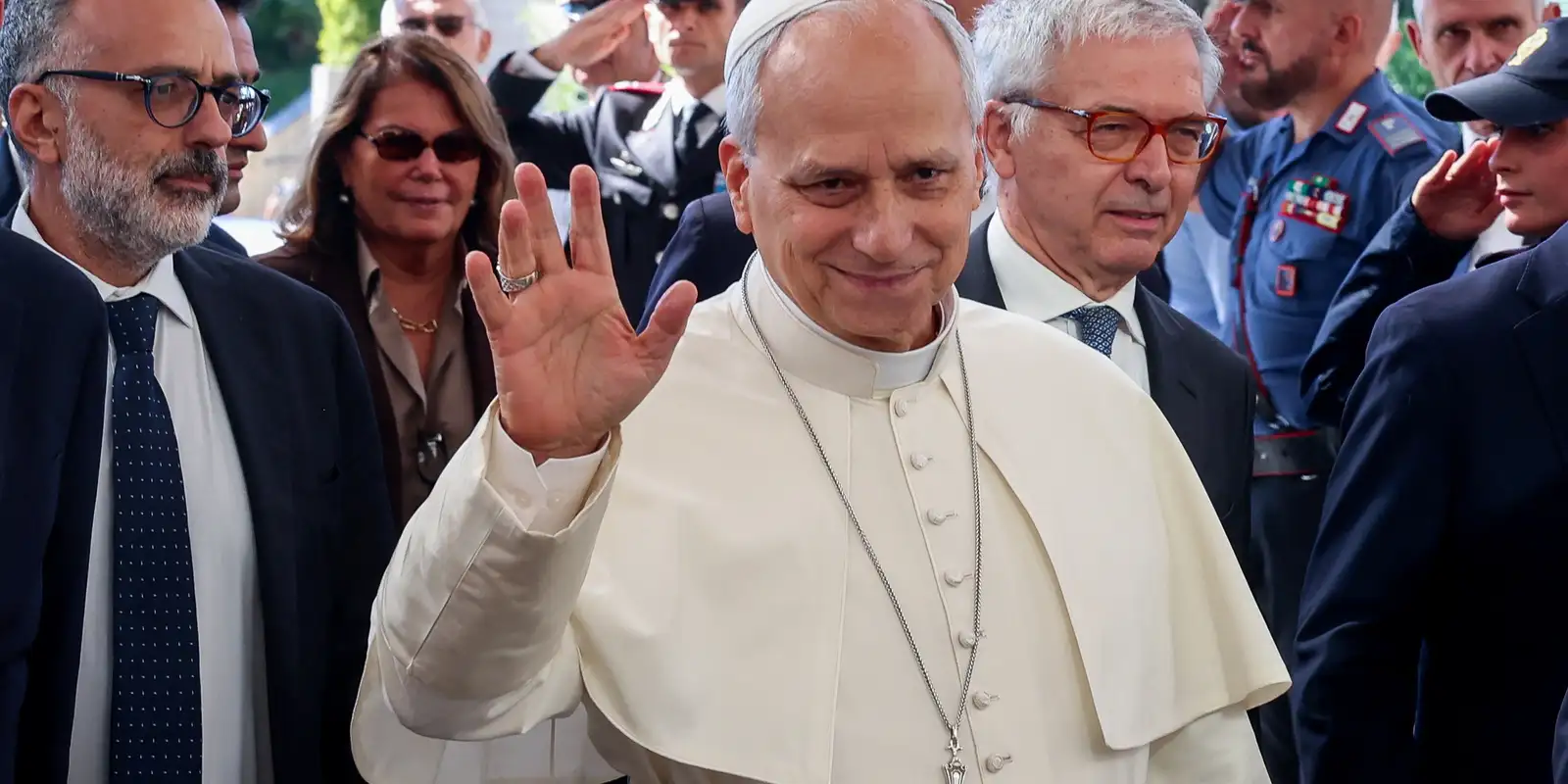 Papa não precisará de mais tratamento contra o câncer, dizem médicos