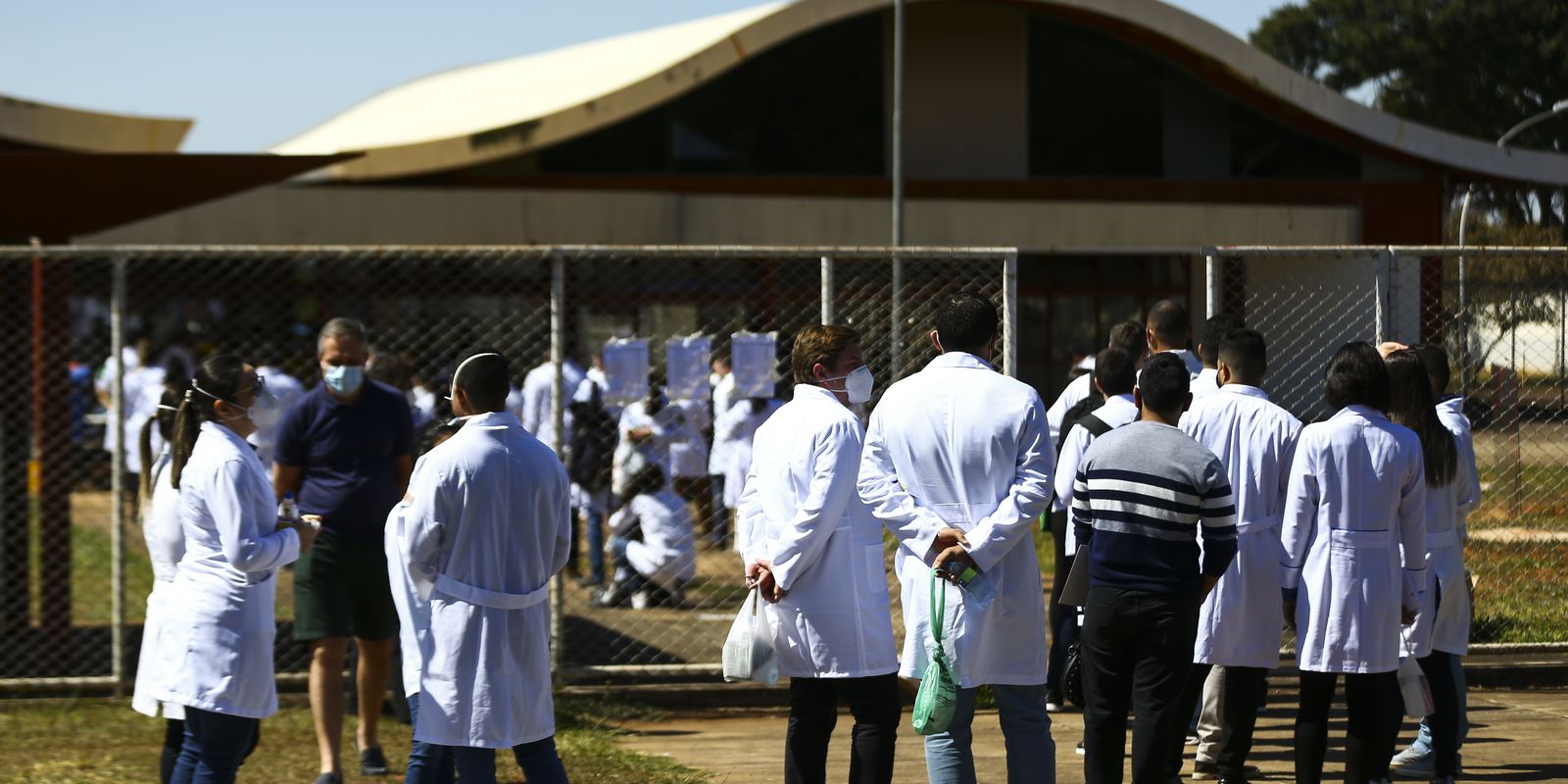 Edital para criação de cursos é revogado