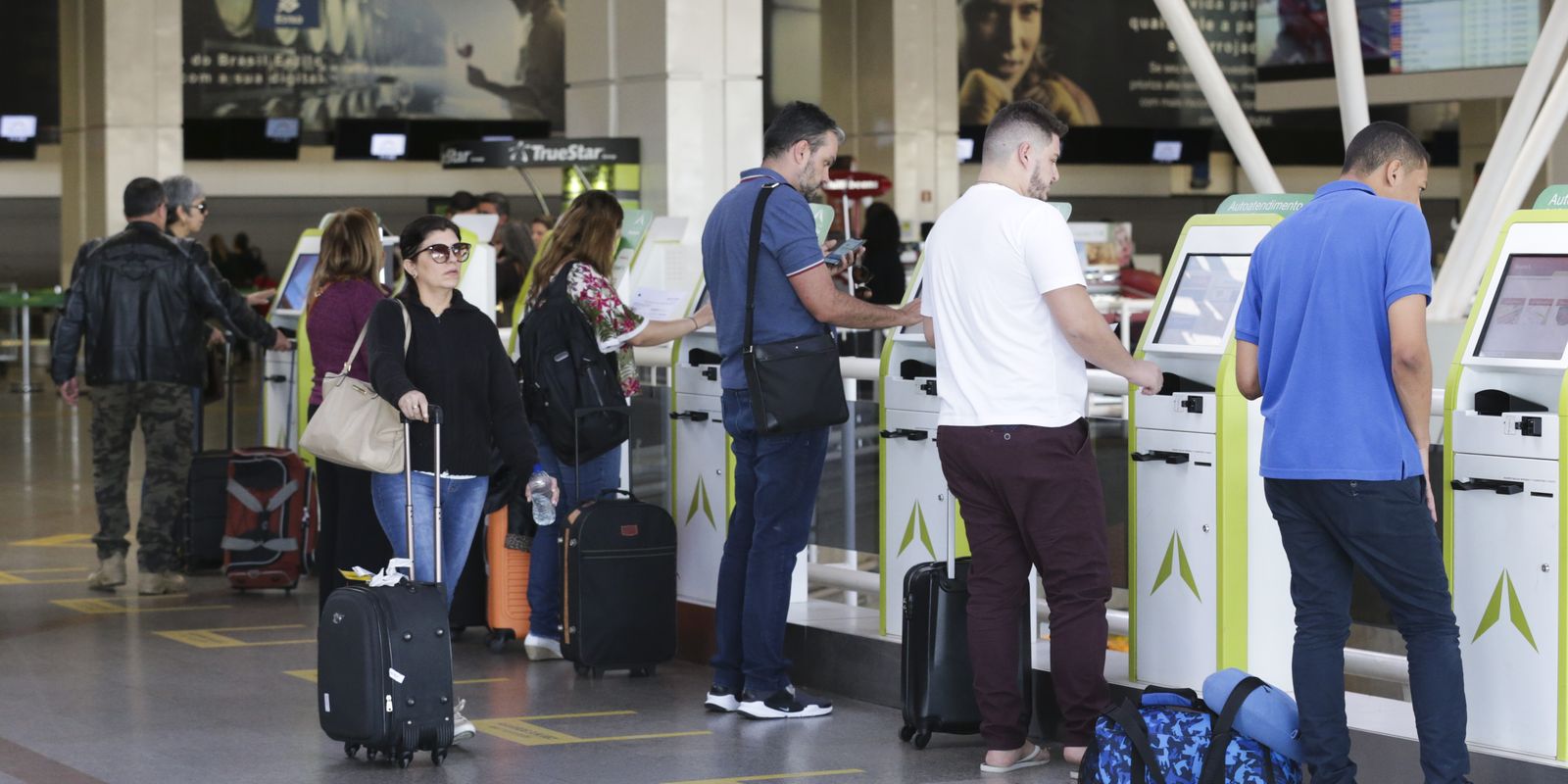 Aeroportos esperam 120 mil passageiros no carnaval