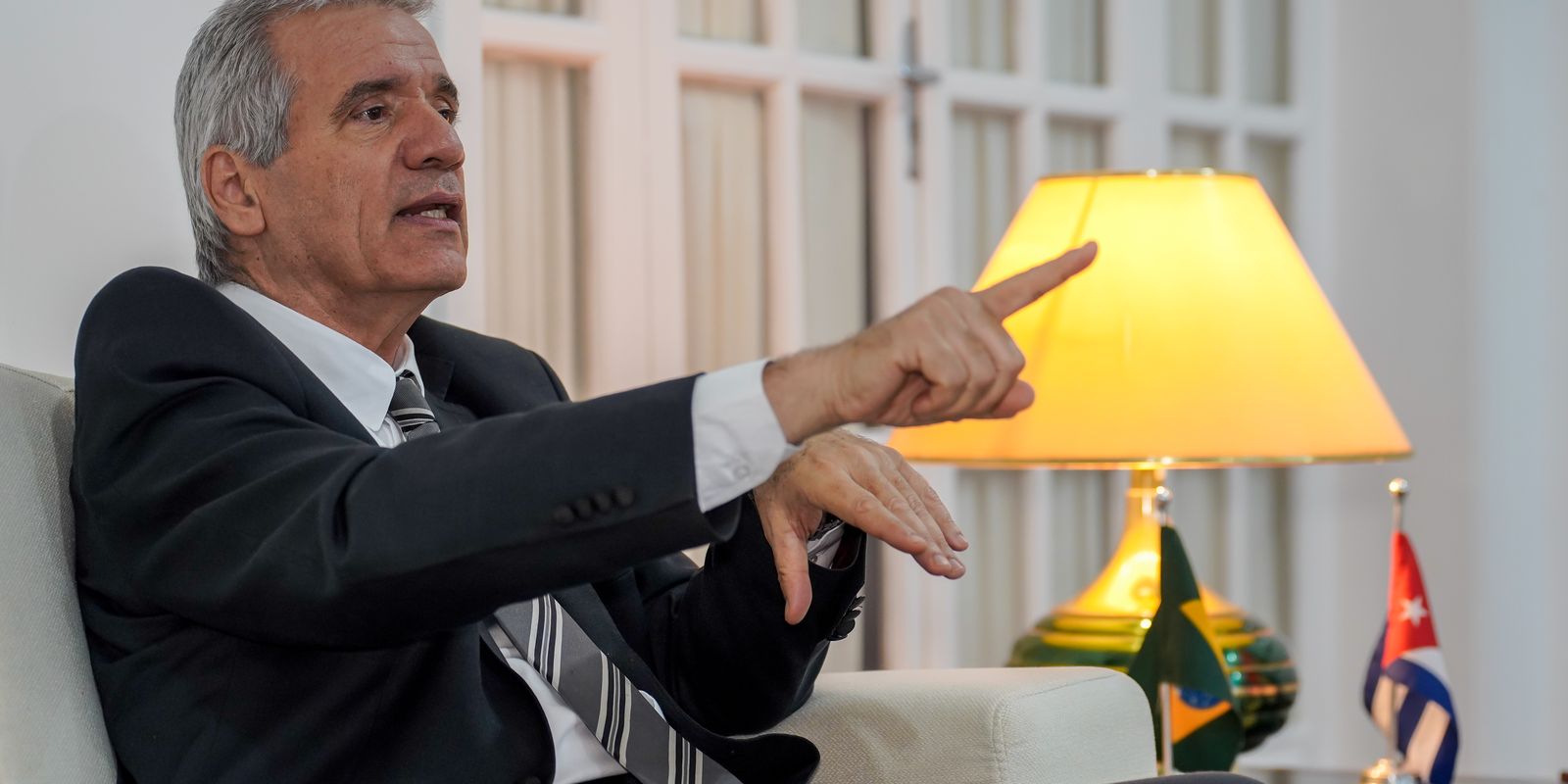 Embaixador de Cuba chama de genocídio 