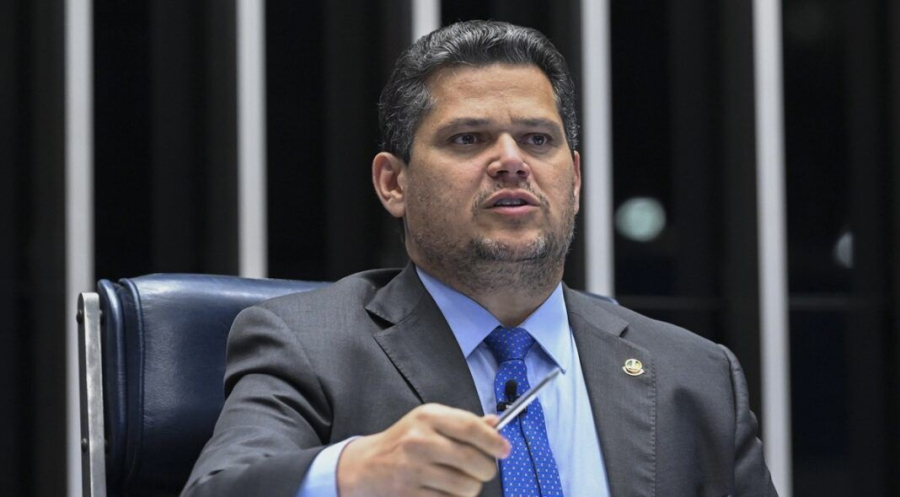 Alcolumbre mantém sessão da CPMI do INSS que quebrou sigilo de Lulinha