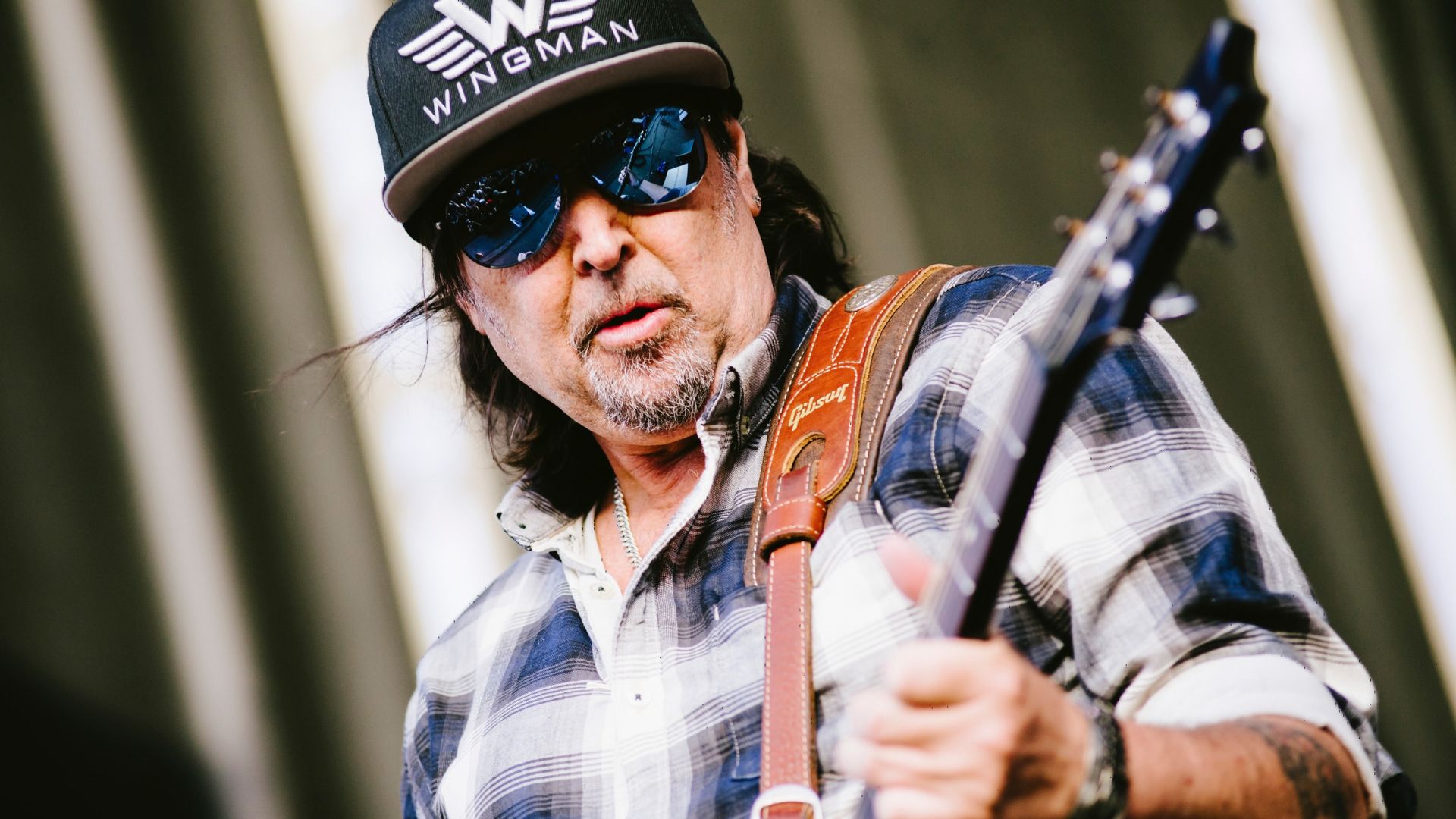 Phil Campbell, ex-guitarrista do Motörhead, morre aos 64 anos