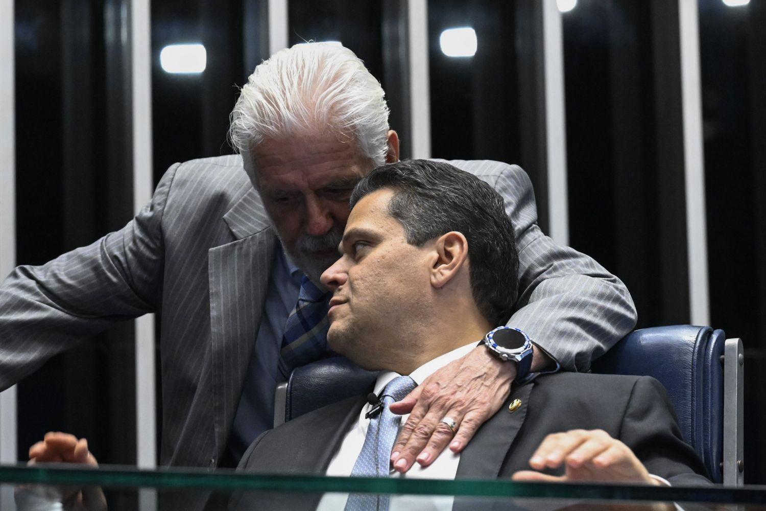 Articulação para derrubar decisão de Mendonça a favor de CPI une insatisfeitos 