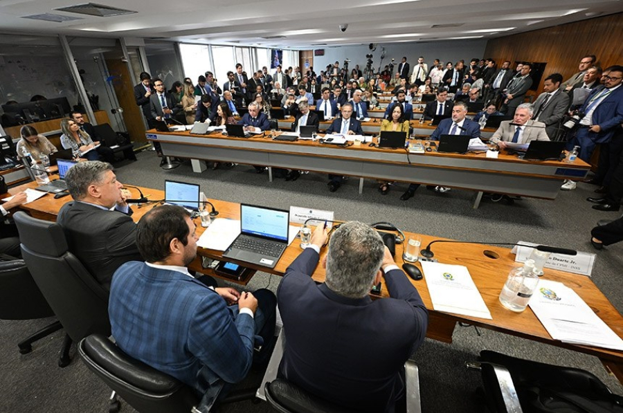 Relator pediu prisão de Lulinha; CPMI foi encerrada com apoio de governistas e STF