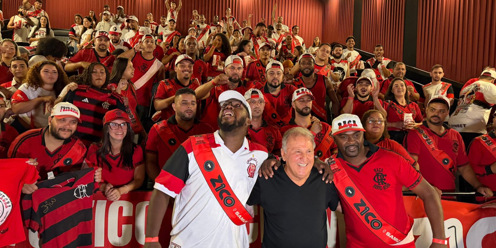 Estreia de documentário sobre Zico emociona público