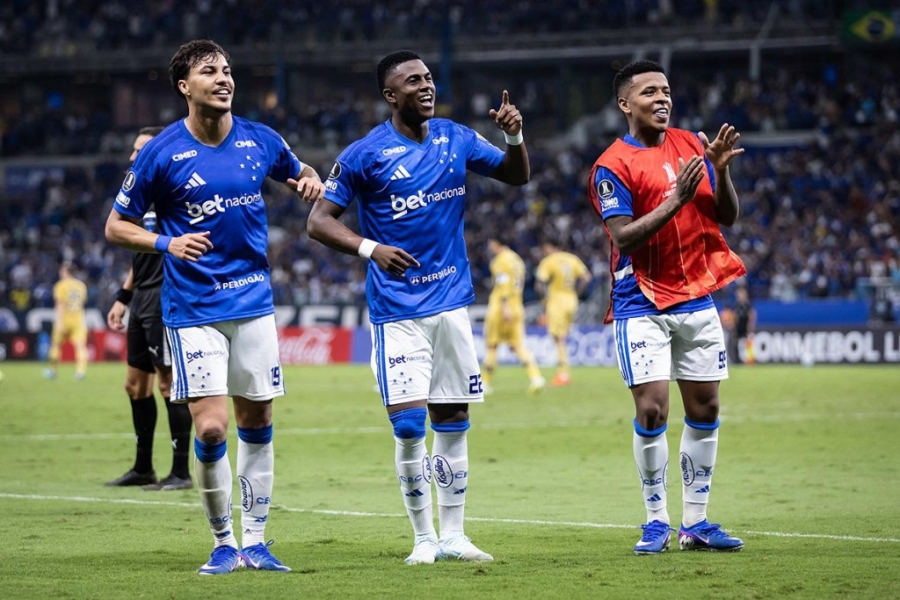 Cruzeiro vence Boca na Libertadores; Botafogo ganha na Sula, Santos e SP empatam