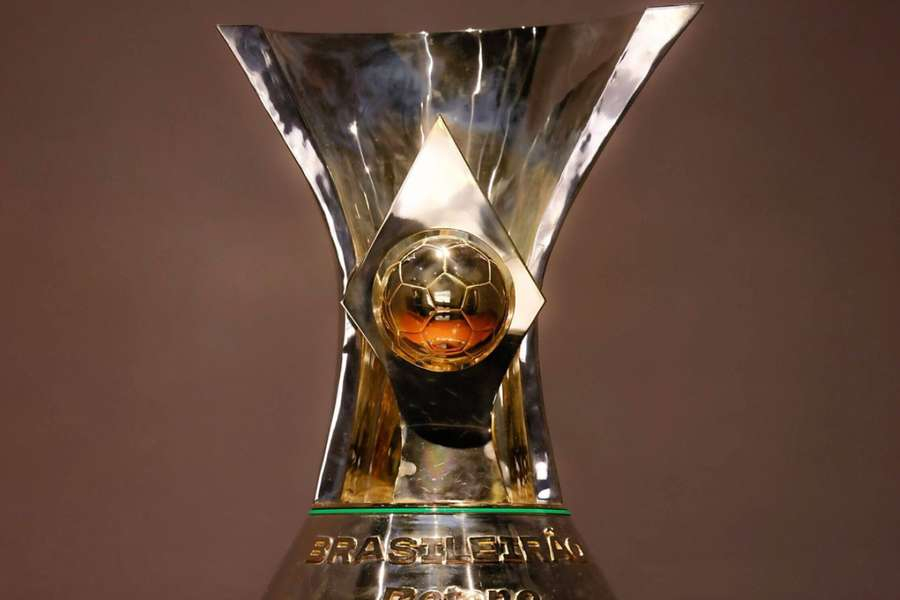 Rodada do Brasileirão em clima de parada para Copa do Mundo