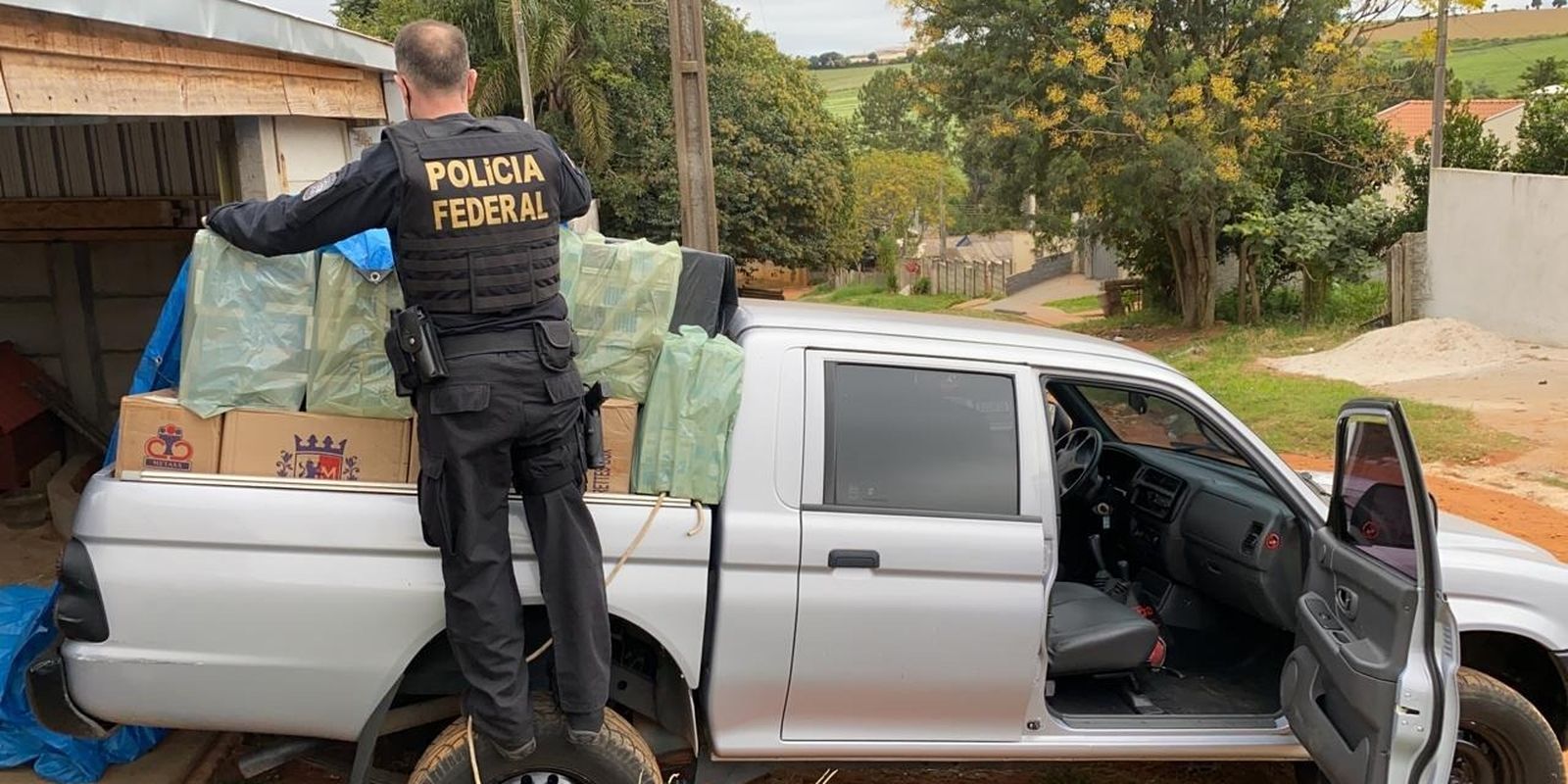 Comércio ilegal de cigarros eletrônicos e convencionais é alvo