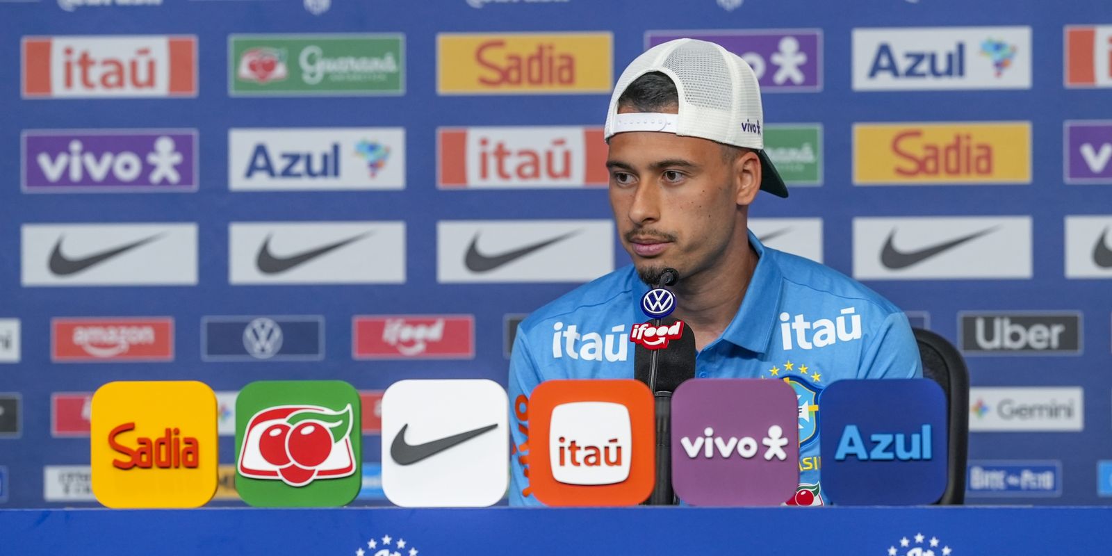 Martinelli admite substituir Raphinha e vê Neymar 