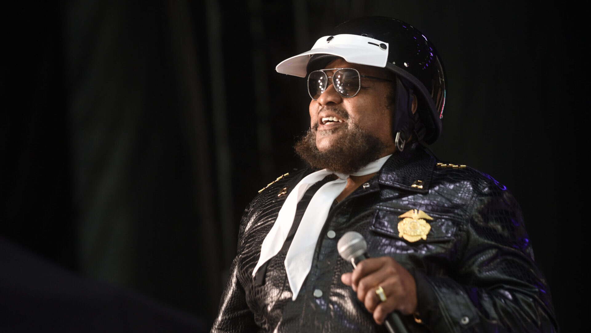 Morre Victor Willis, fundador e vocalista do Village People, aos 74 anos